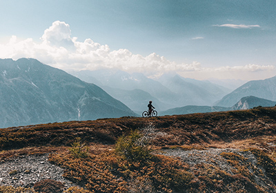 Mountain bike trip with shuttle and guide in Switzerland