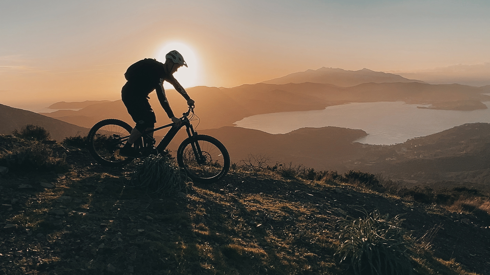 Séjour E-Bike Camp'n'Ride en Toscane : 245 km de trails, de Carrare à l'île d'Elbe