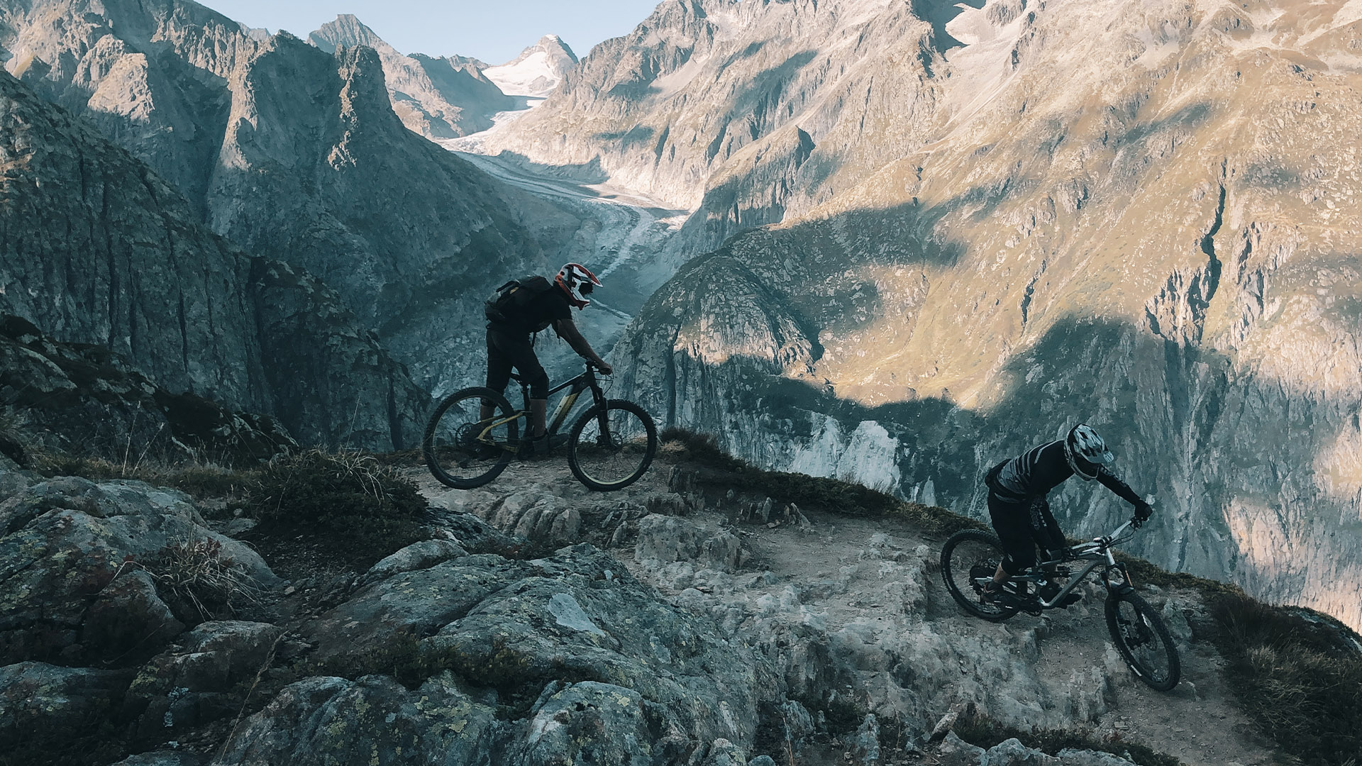 Navettes enduro en Valais