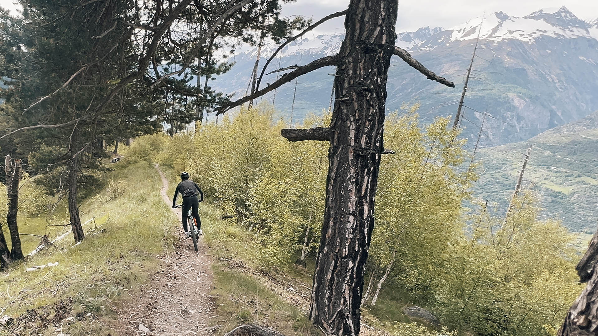 Navettes enduro en Haut-Valais