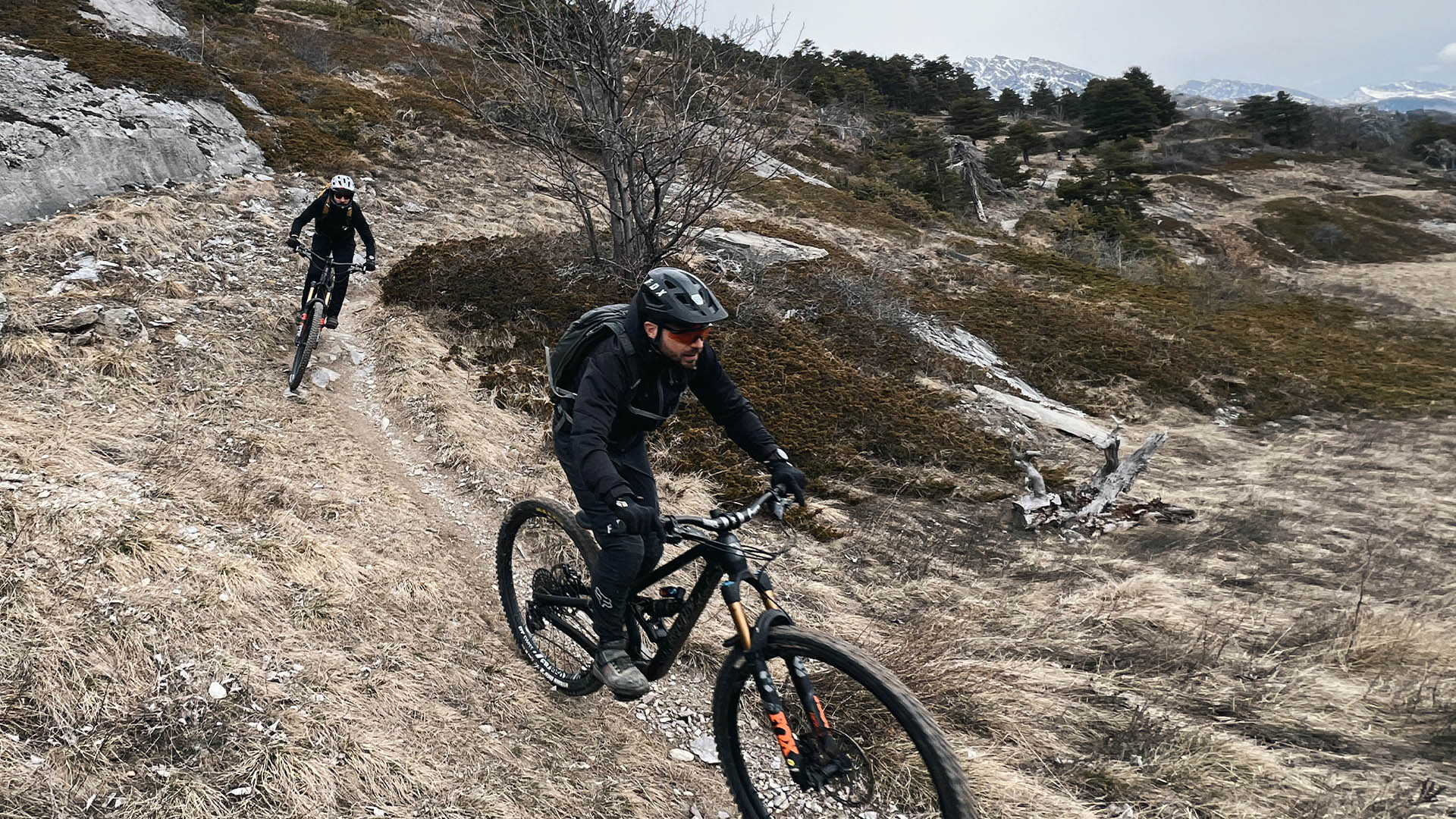 Journée shuttles VTT et E-Bike dans le Haut-Valais : de l'autre côté de la Raspille, plus de 4'000 m de descente