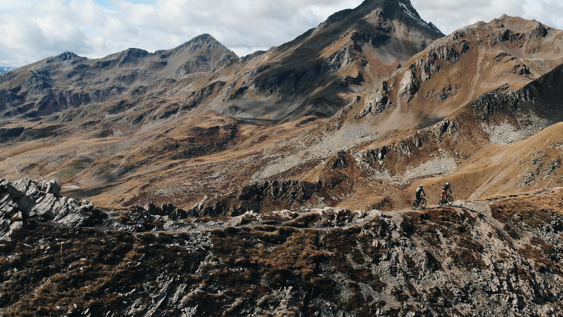 Transalp E-Bike Valais - Aoste : la grande traversée des Alpes, du Simplon au Mont-Blanc
