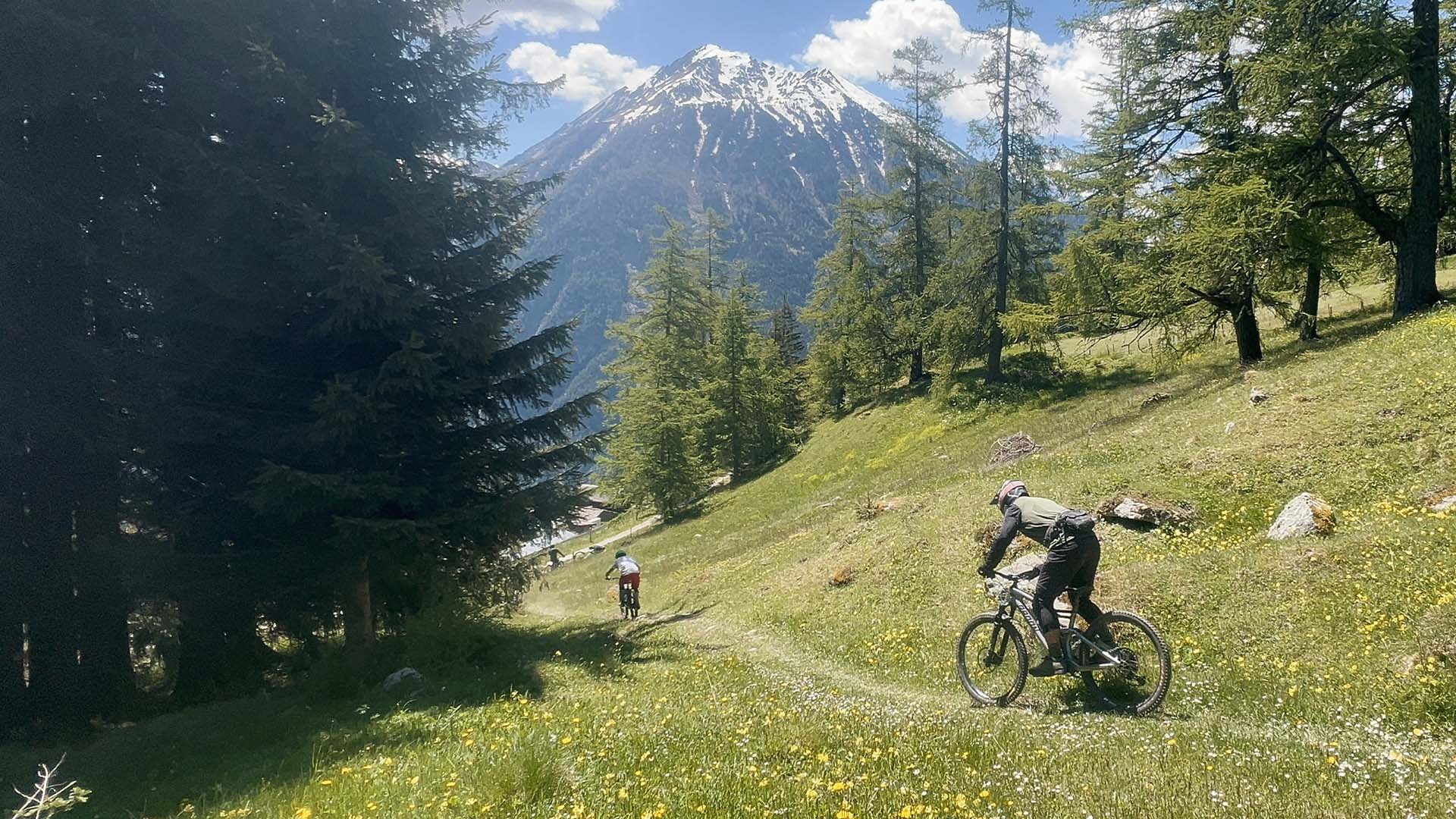 VTT enduro en Valais