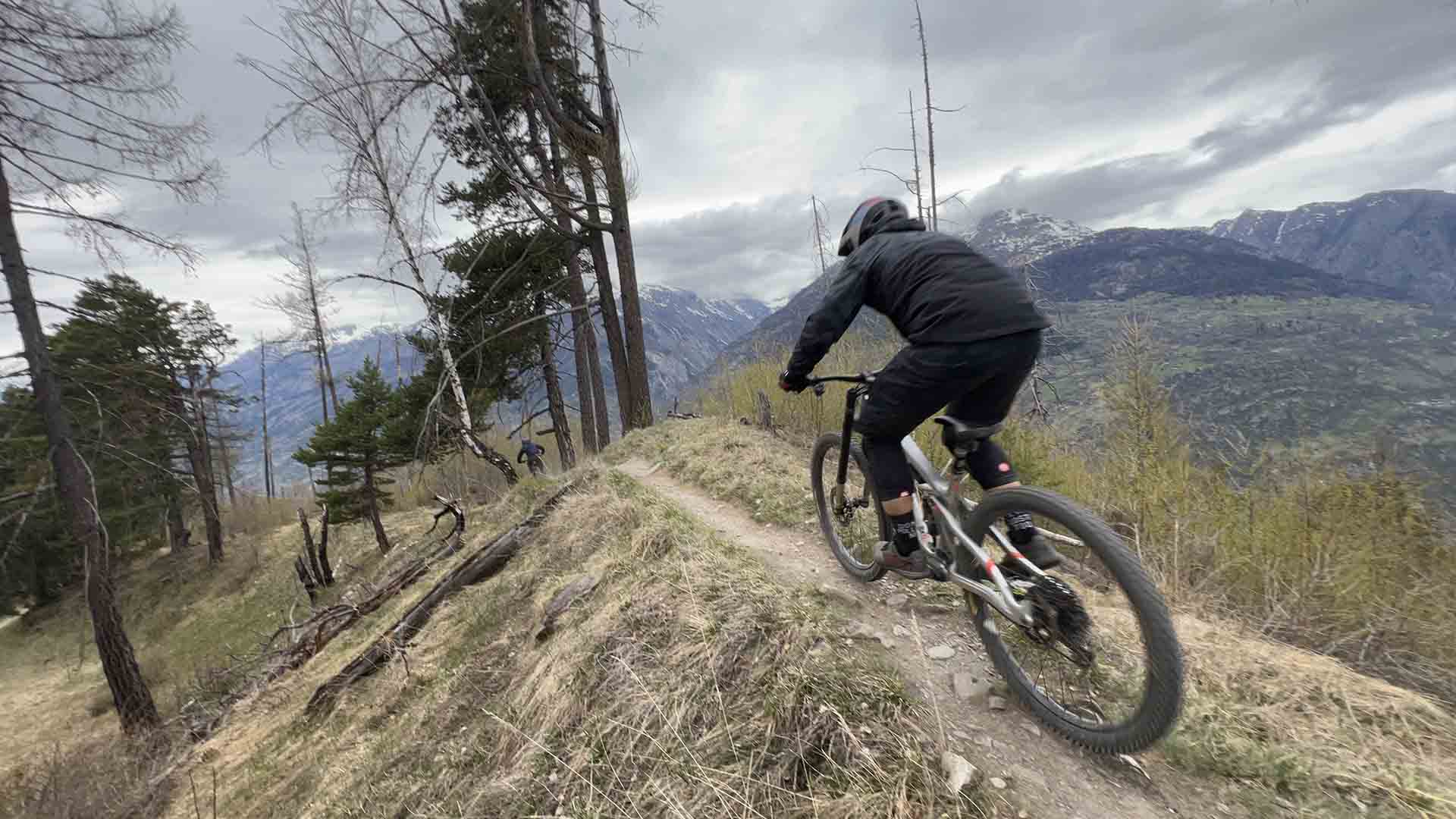 Navettes enduro en Haut-Valais