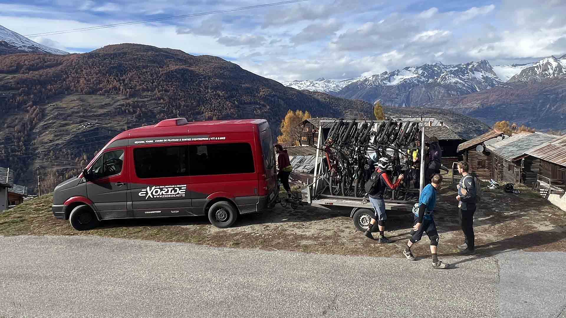 Journée shuttles VTT et E-Bike dans le Haut-Valais : de l'autre côté de la Raspille, plus de 4'000 m de descente