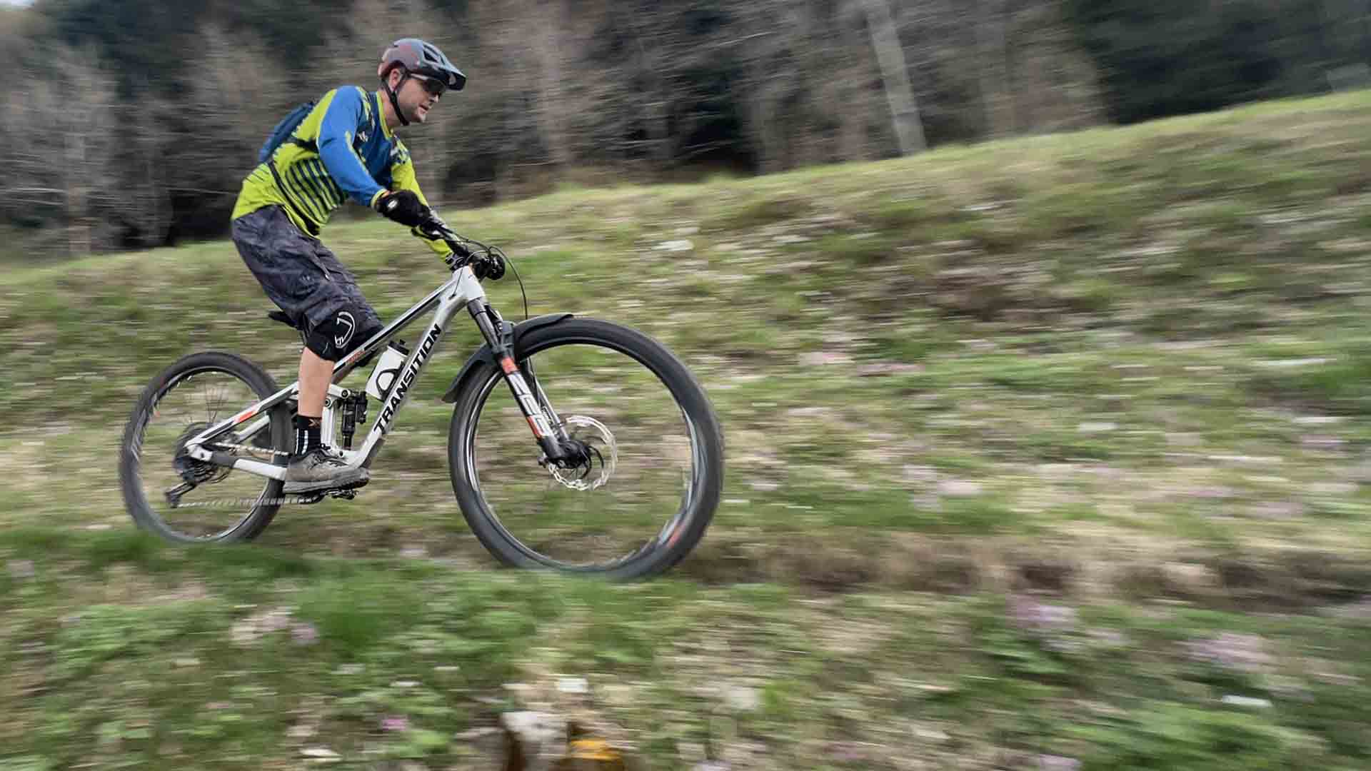 Geführter MTB- und E-Bike-Shuttletag im Oberwallis: jenseits der Raspille, über 4'000 Tiefenmeter