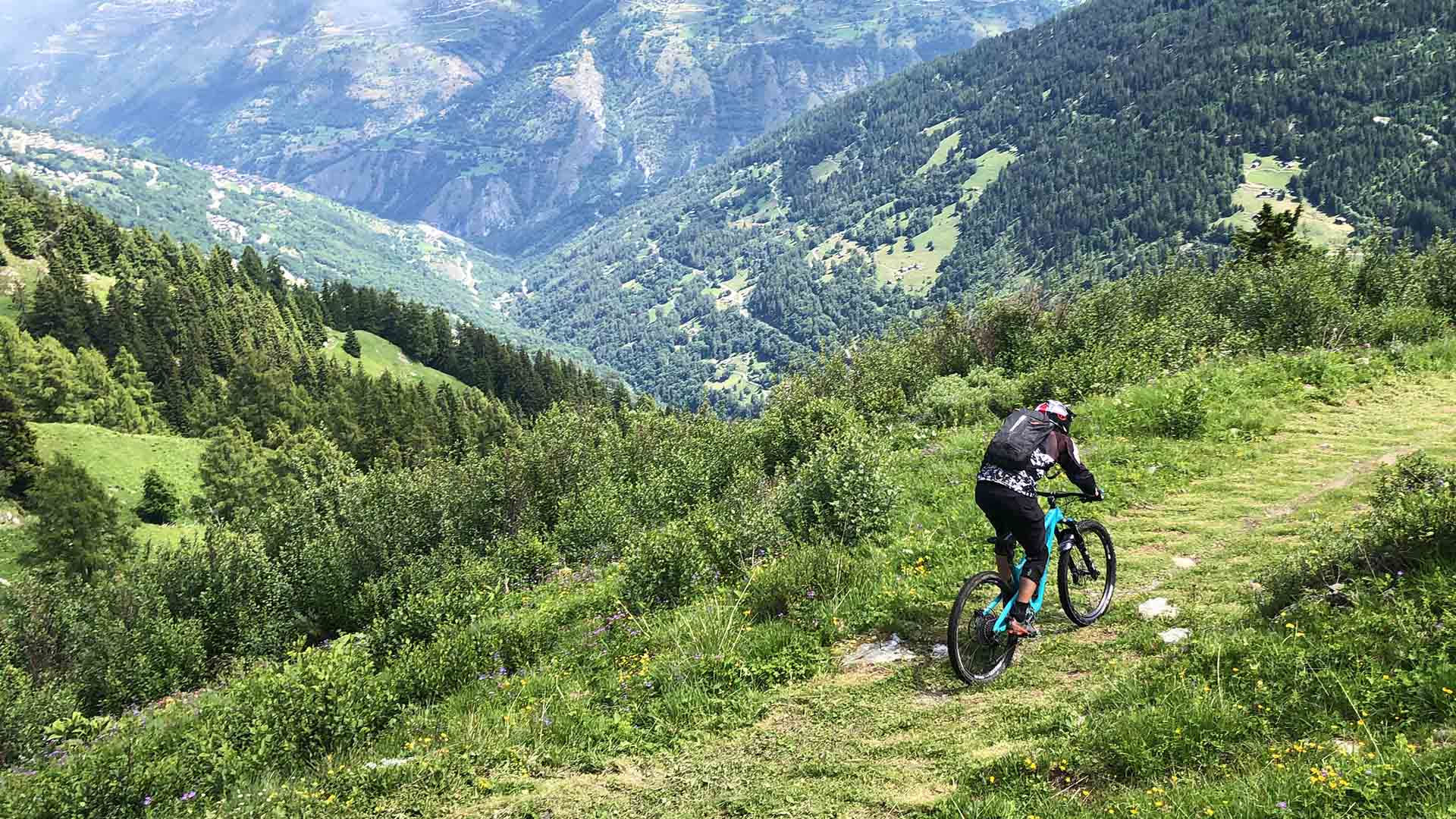Navettes enduro en Valais central
