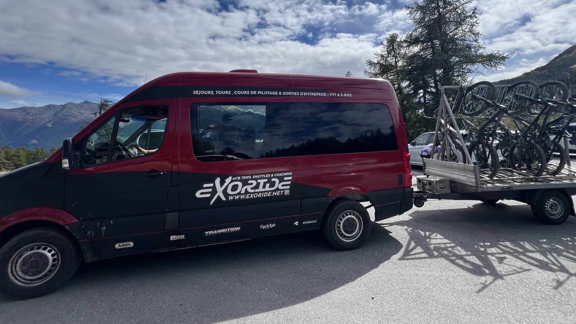 Navettes enduro en Haut-Valais
