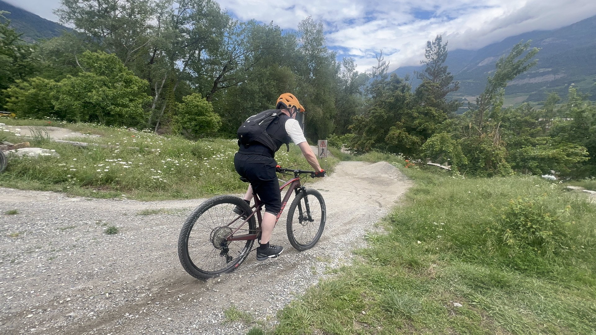 MTB coaching with a professional instructor in Switzerland