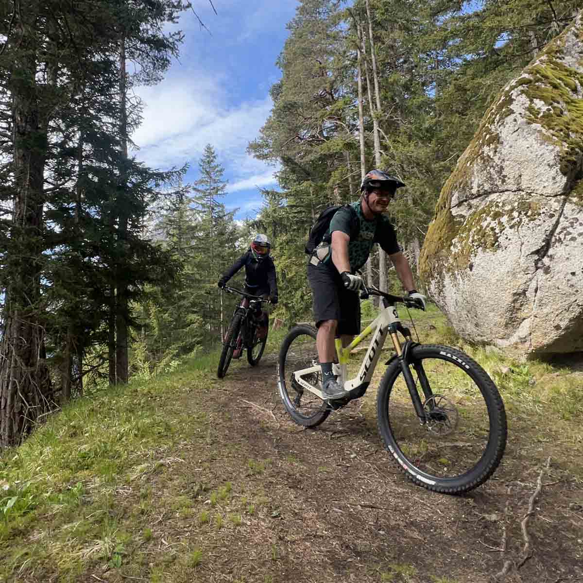 2512-bike-shuttles-valais-exoride