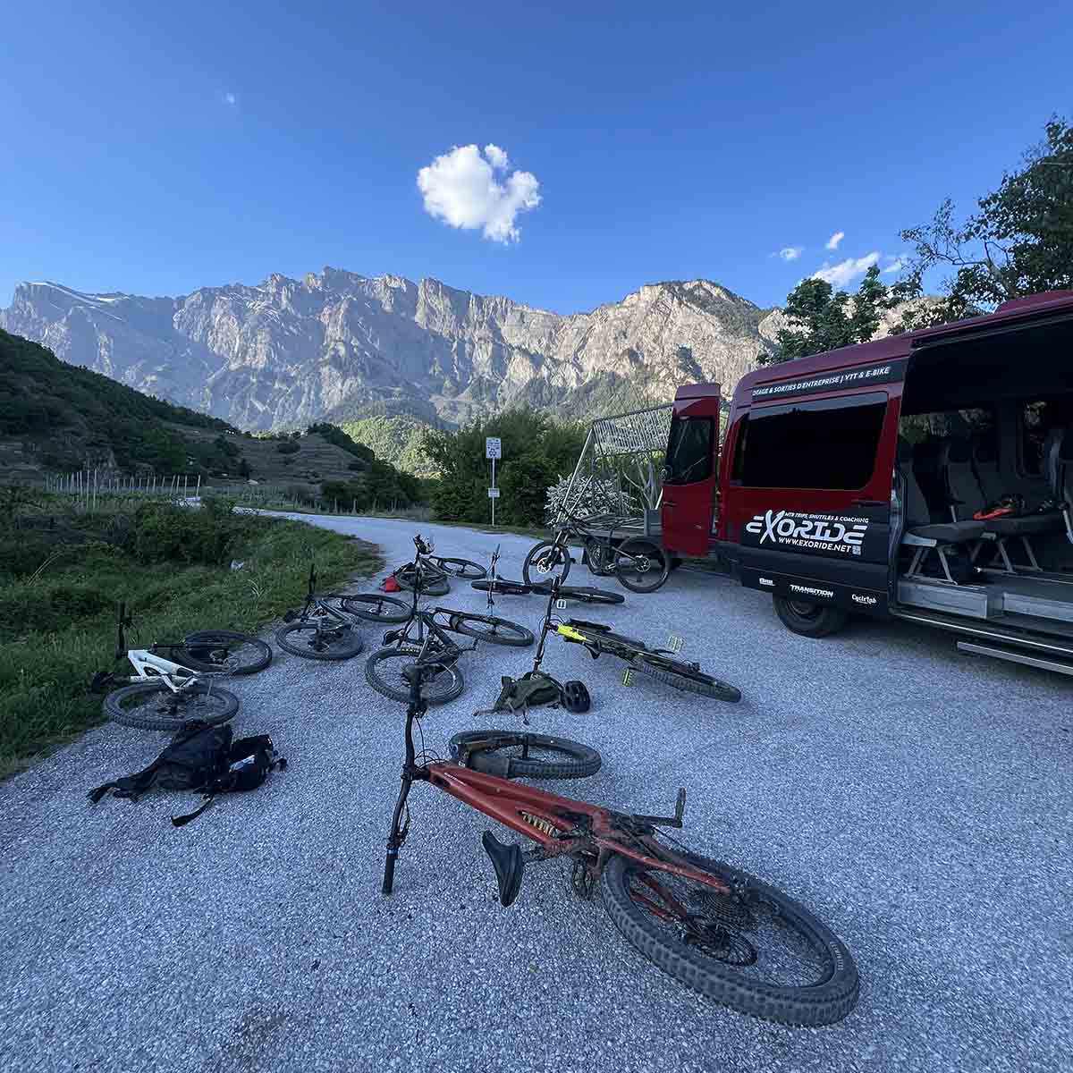 2512-exobus-shuttle-mtb-taxi