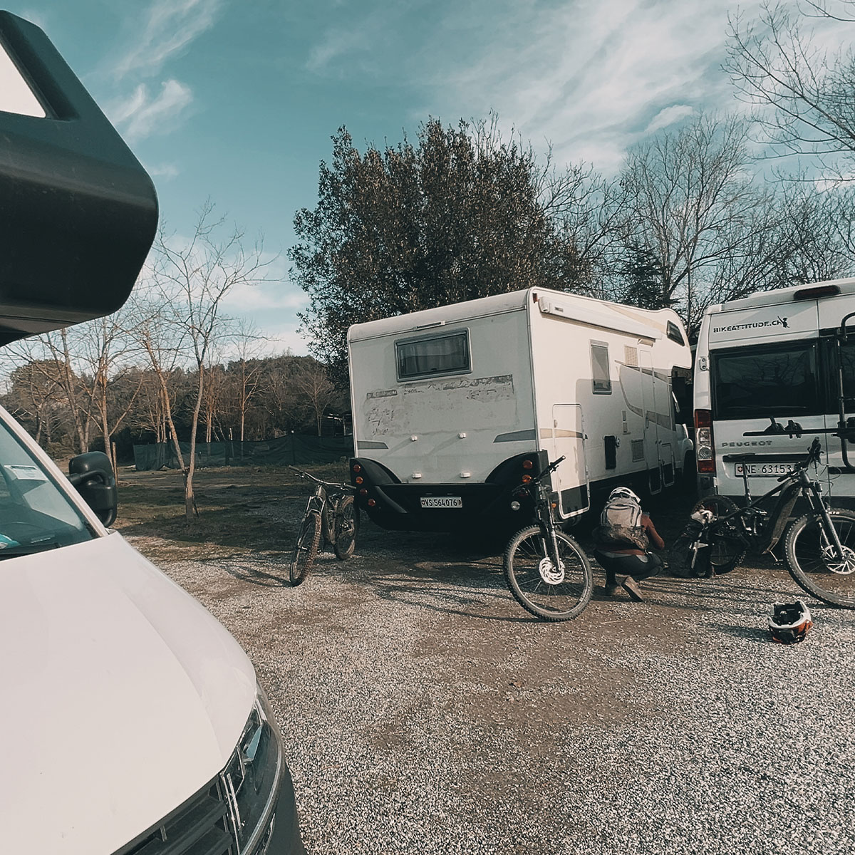 2401-vacances-vtt-en-camping-car
