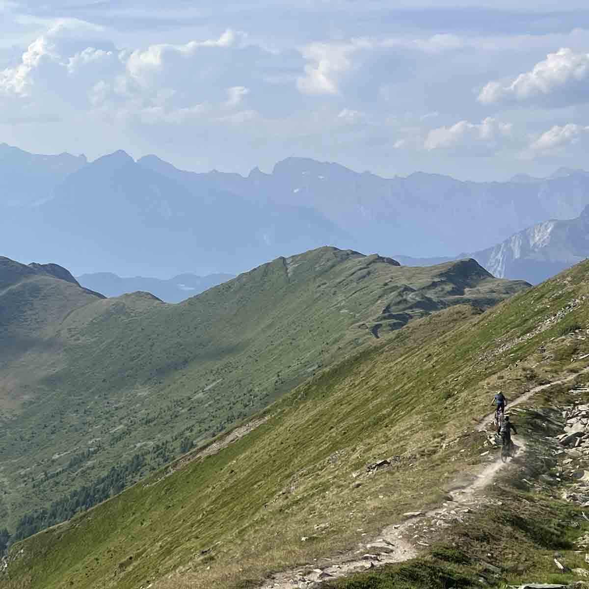 itineraire-vtt-electrique-pays-du-saint-bernard