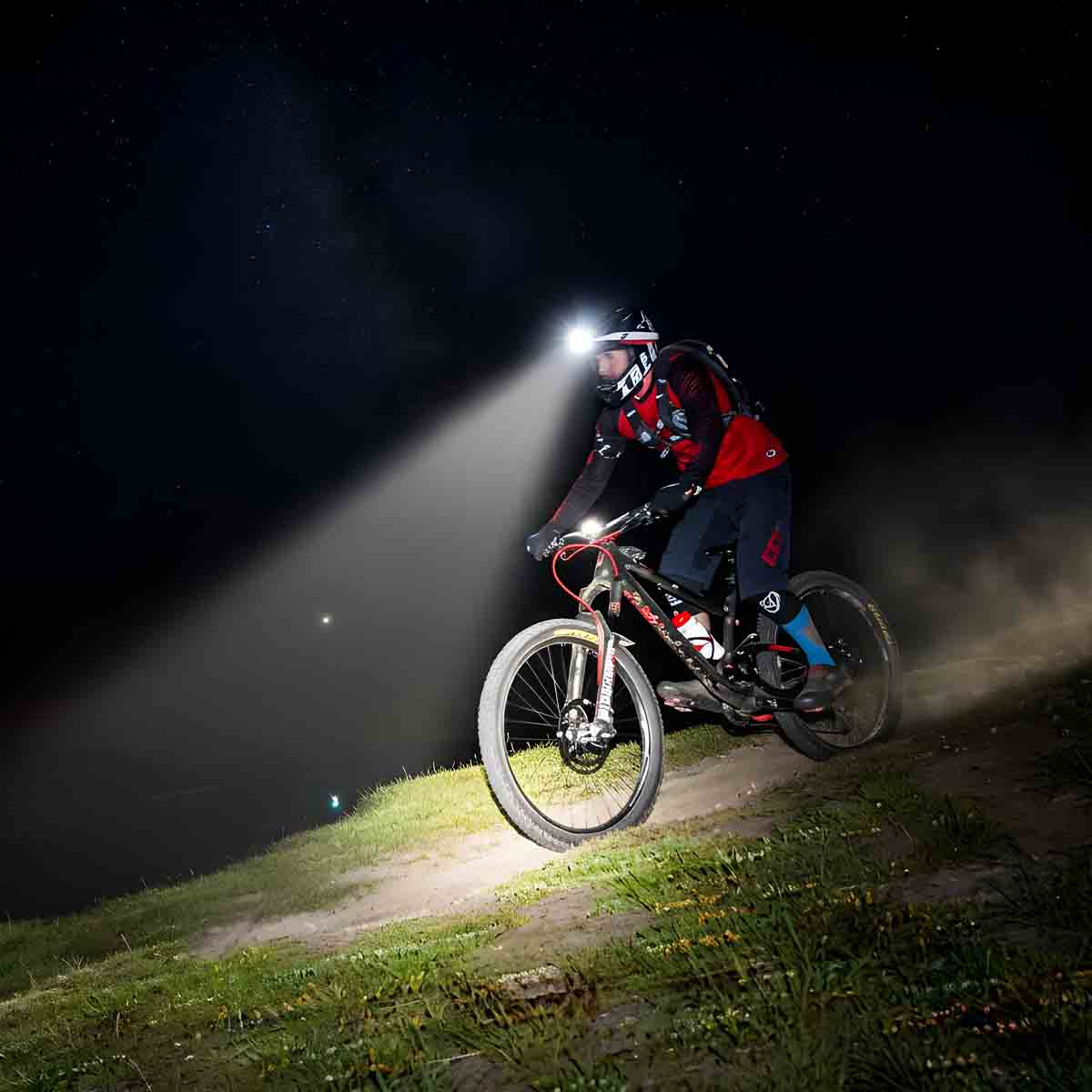 2401-shuttle-vtt-nocturne-valais-05