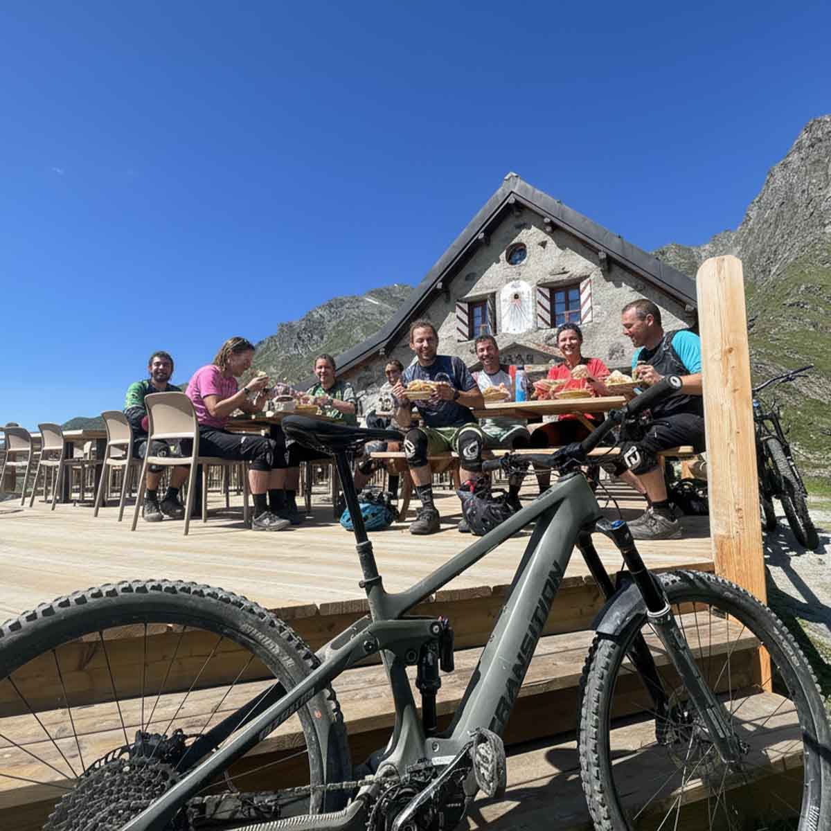 2512-tour-ebike-cabane-montfort