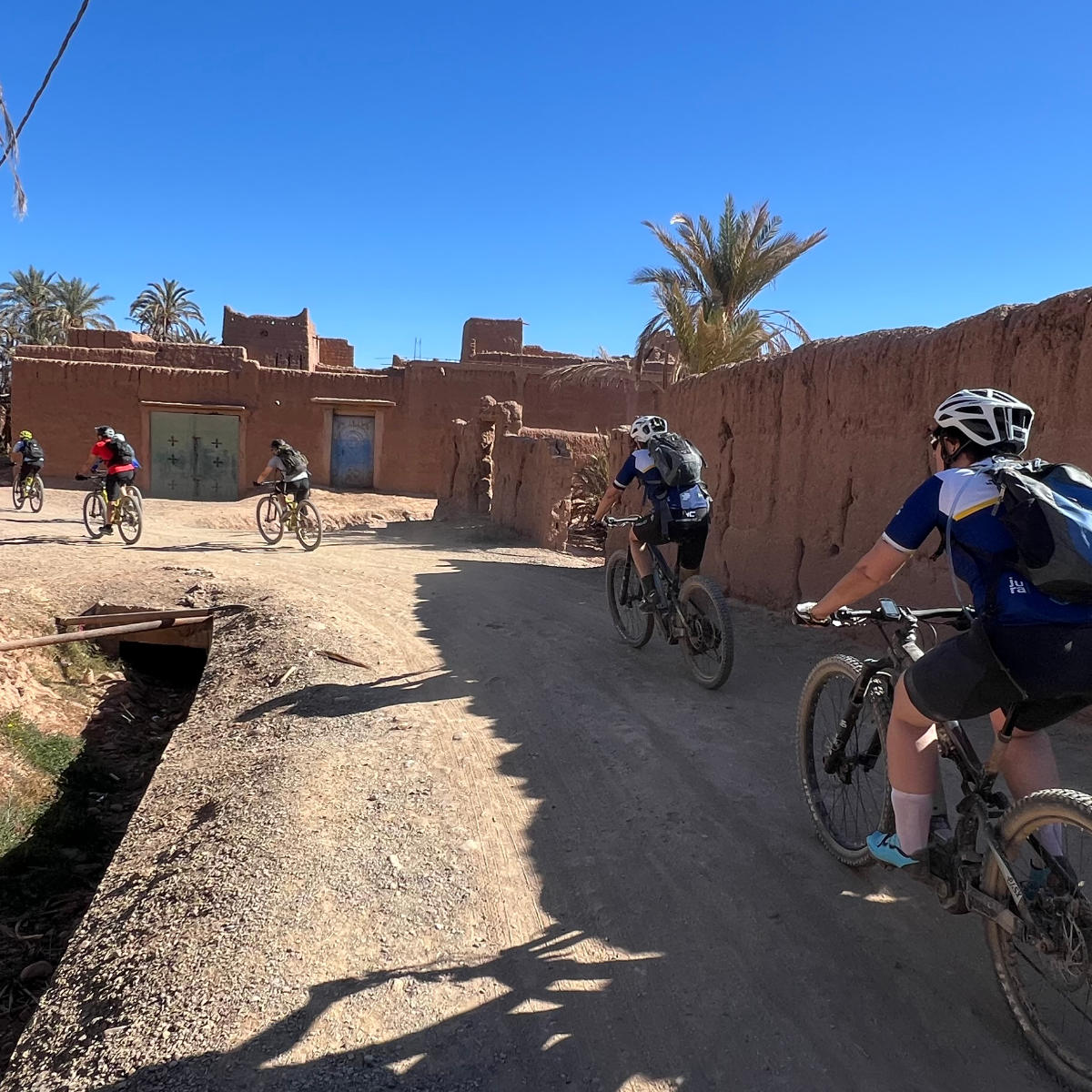 2608-mountain-bike-hoolidays-morocco-atlas-desert