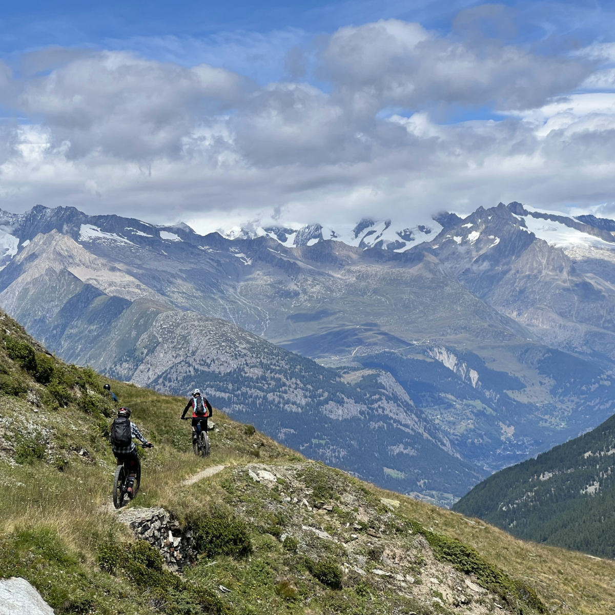 2608-mountain-bike-holidays-switzerland-zermatt