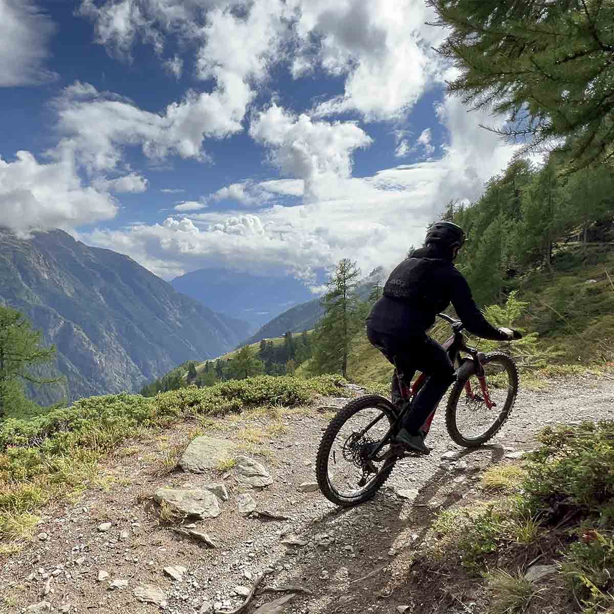 mountainbike-tour-restipass-valais