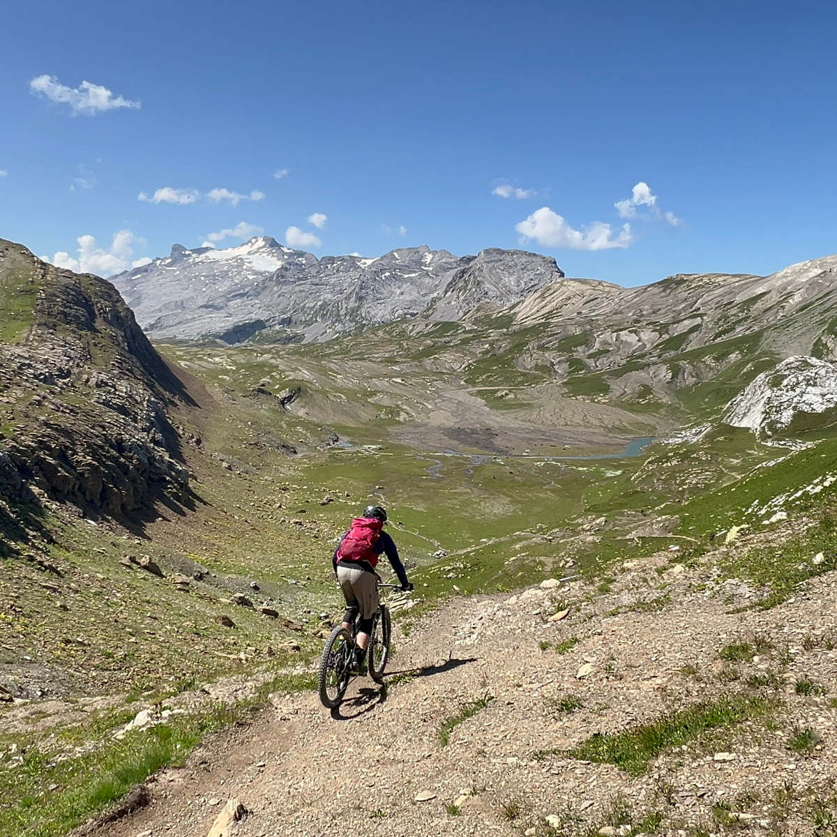 2608-tour-ebike-le-long-du-glacier-de-la-plaine-morte-02