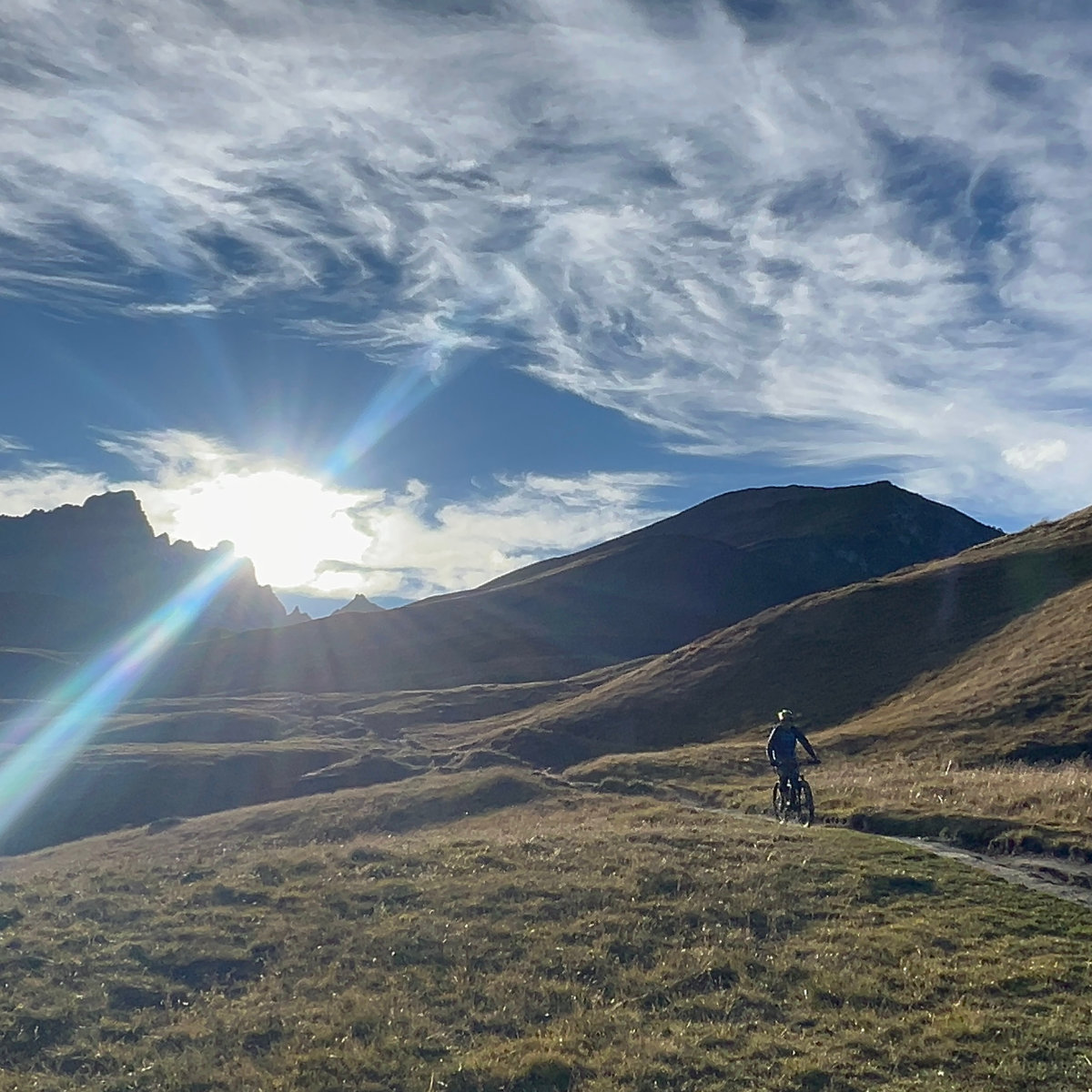 2608-descente-vtt-col-ferret-la-fouly