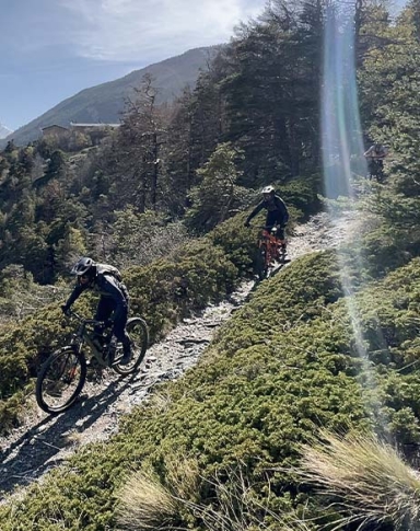 Navettes enduro en Haut-Valais
