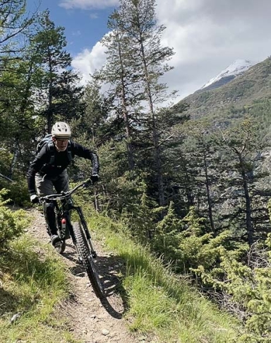 Navettes enduro en Haut-Valais