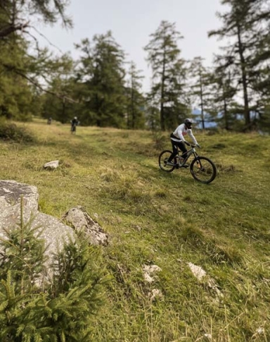 Navettes enduro en Valais