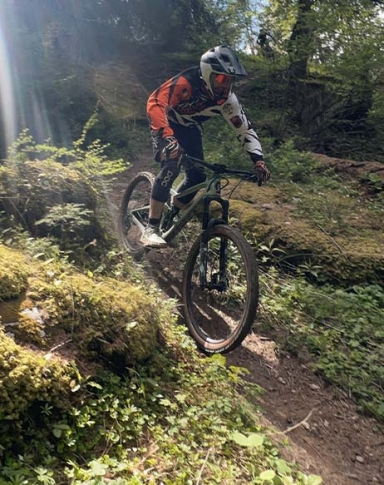 Navettes enduro en Haut-Valais