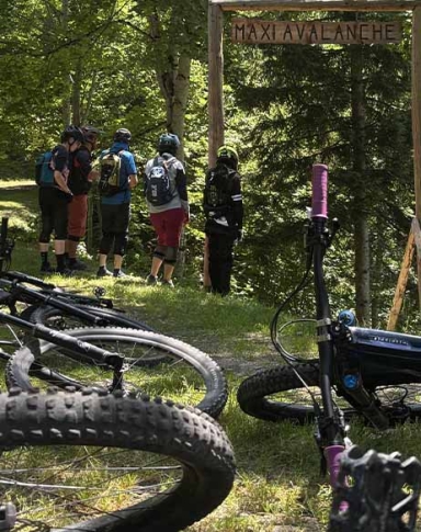 MTB coaching with a professional instructor in Switzerland