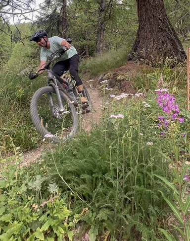 Navettes enduro en Haut-Valais