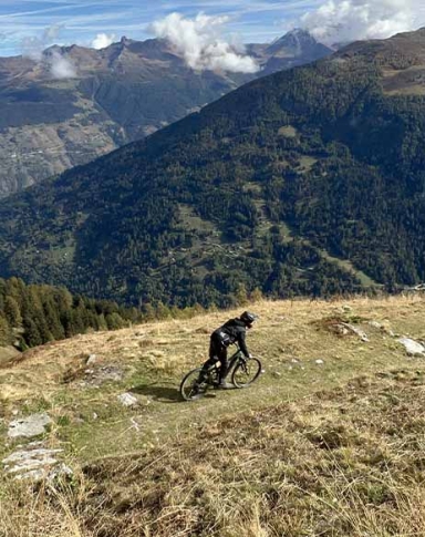 Navettes enduro en Valais central