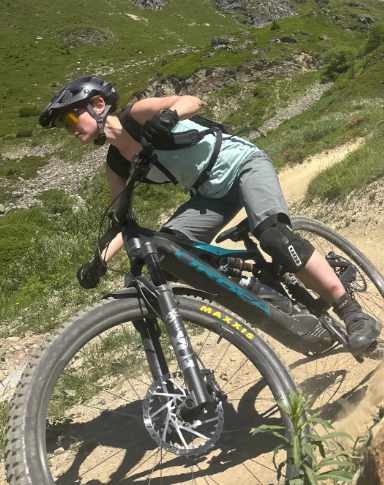 MTB coaching with a professional instructor in Switzerland