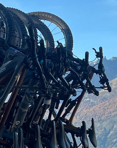 Navettes enduro en Haut-Valais