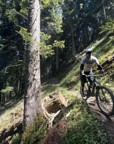 MTB coaching with a professional instructor in Switzerland