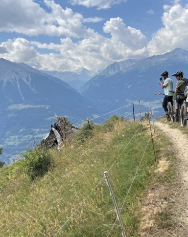Navettes enduro en Valais central