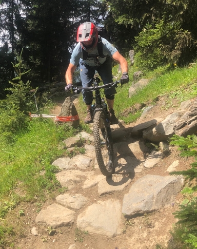 MTB coaching with a professional instructor in Switzerland