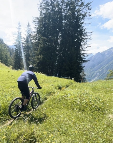 Navettes enduro en Haut-Valais