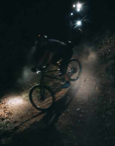 Shuttles | Fullmoon