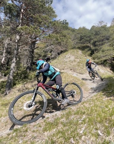 MTB coaching with a professional instructor in Switzerland