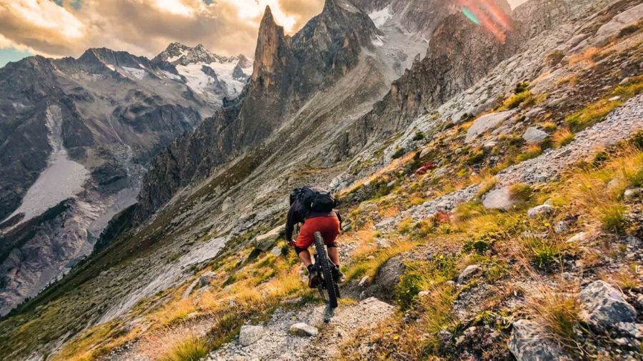 Mountainbike guides tour Switzerland